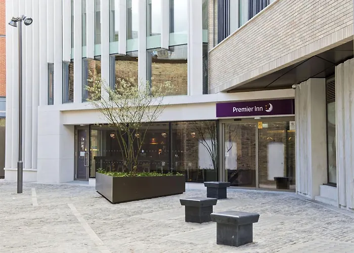 Premier Inn Southwark Borough High St Londres